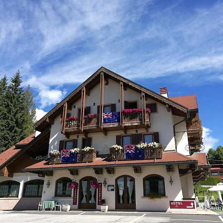 غاليو Hotel La Lepre Bianca المظهر الخارجي الصورة