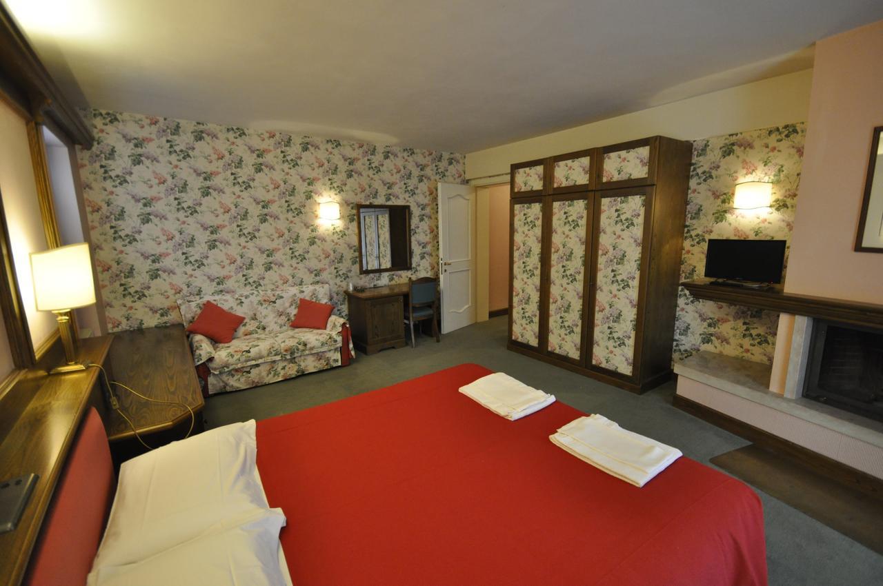 غاليو Hotel La Lepre Bianca المظهر الخارجي الصورة