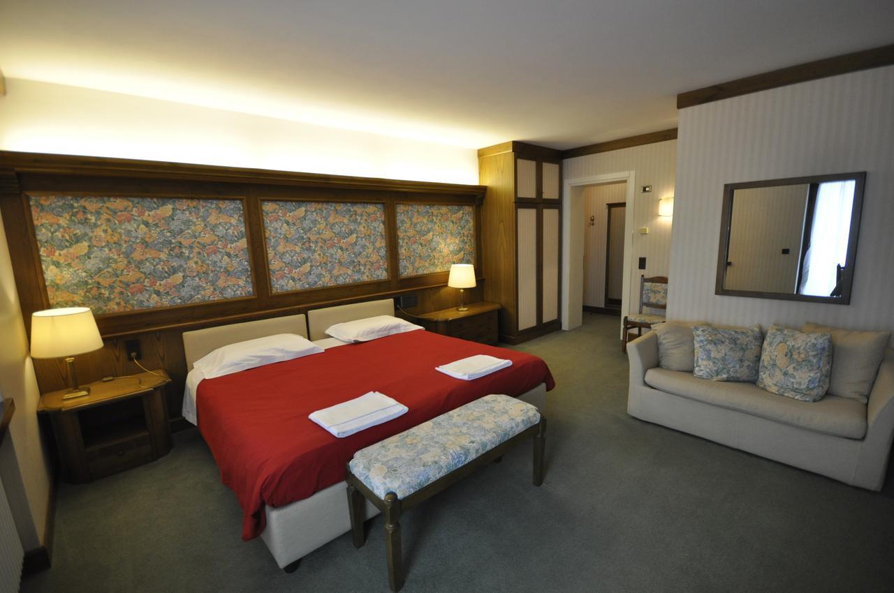 غاليو Hotel La Lepre Bianca المظهر الخارجي الصورة