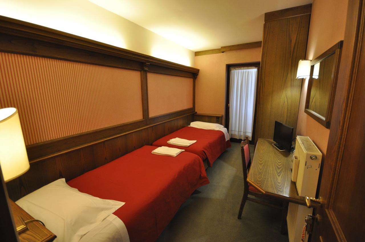 غاليو Hotel La Lepre Bianca المظهر الخارجي الصورة