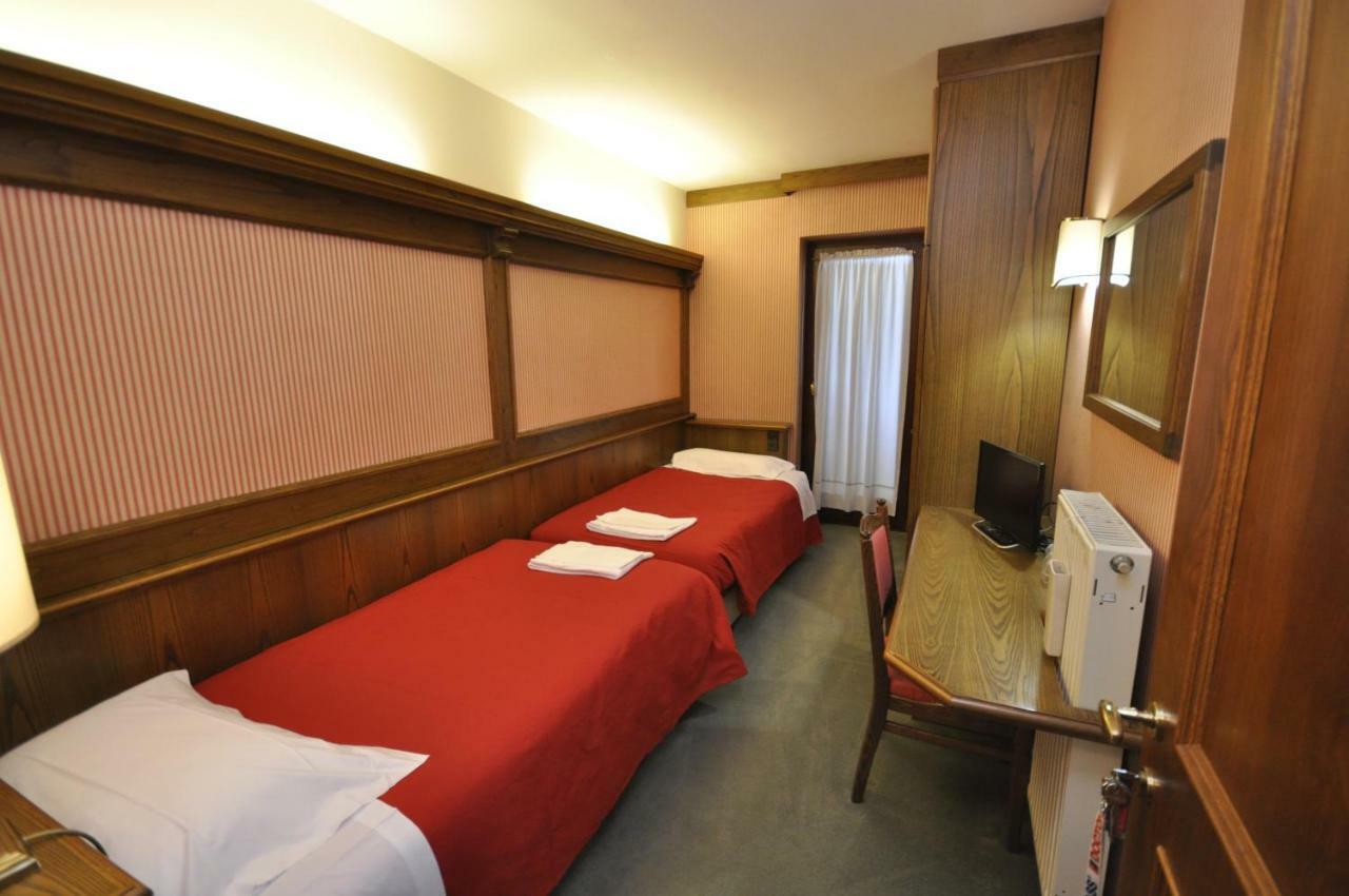 غاليو Hotel La Lepre Bianca المظهر الخارجي الصورة
